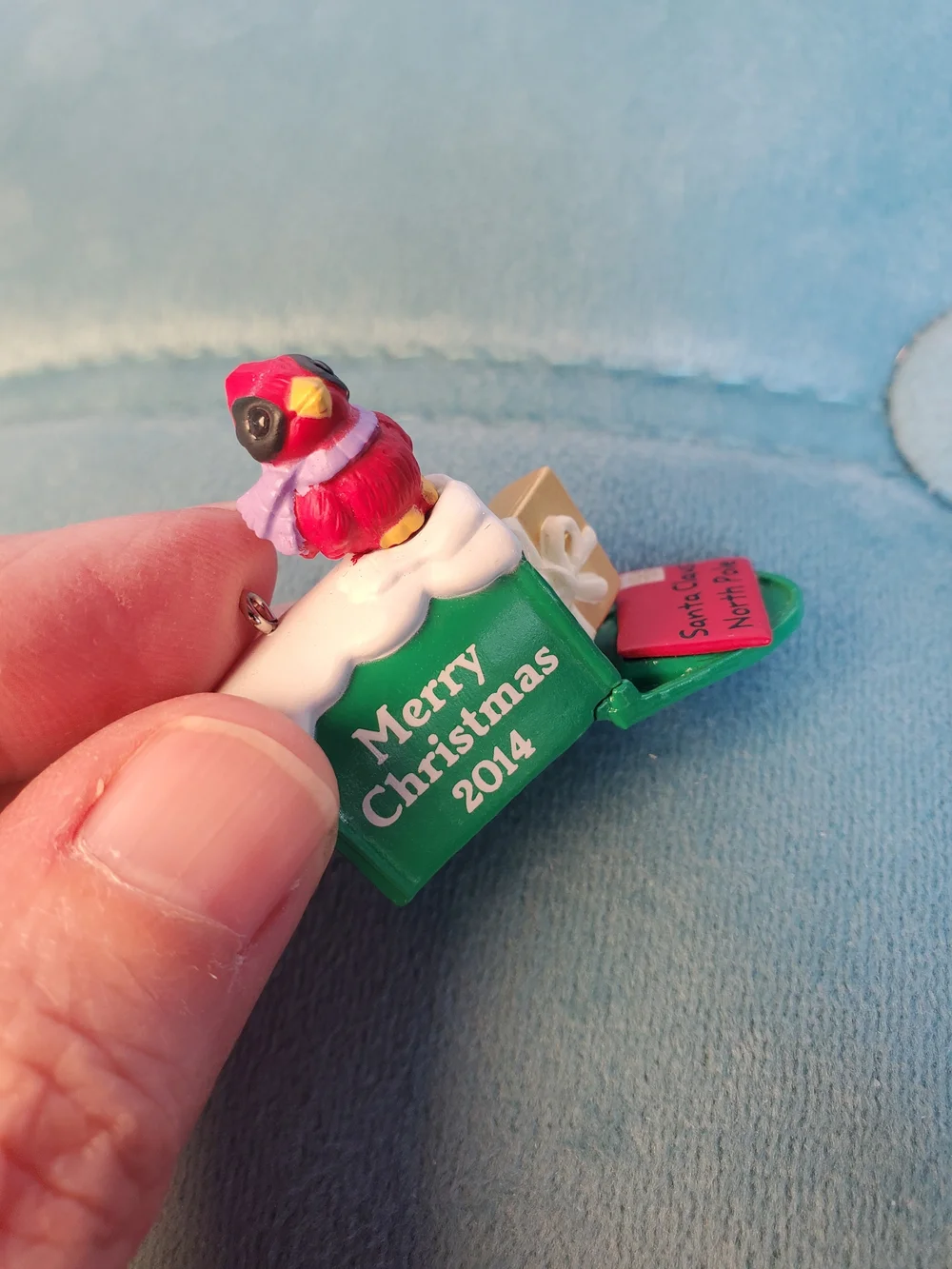 2014 Hallmark Keepsake Mini Ornament Santa Has Mail QXM8523